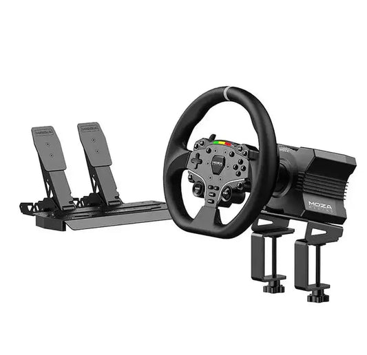 Zwart MOZA racingstuur met geïntegreerde pedalen, geschikt voor PC-gameconsoles. Gebruik voor realistische race-ervaring in simulaties.