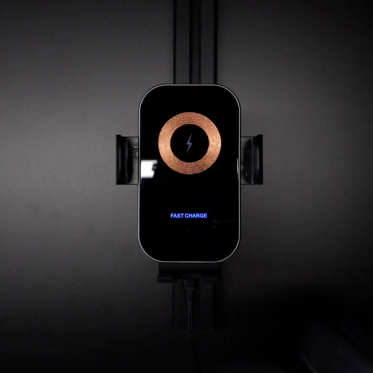 Bavarian Sim Tec PitPower AutoGrip – Magnetic Phone Charger for Sim Racing Cockpits