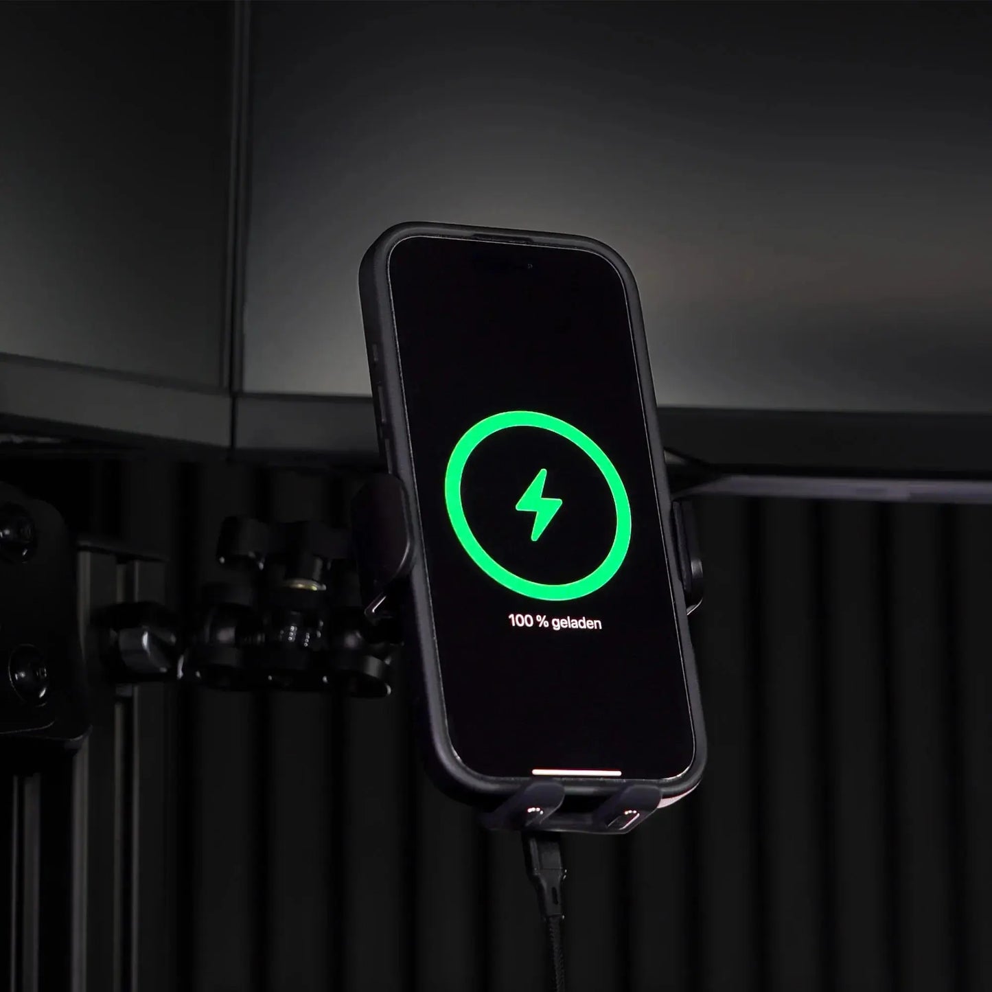 Bavarian Sim Tec PitPower AutoGrip – Magnetic Phone Charger for Sim Racing Cockpits