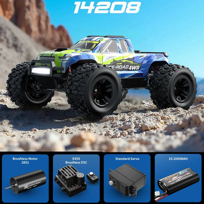 Grote, gele en blauwe off-road RC-buggy met zwarte banden en stuurwiel, uitgerust met licht en stuur, geschikt voor speelplein of terrein. Perfect voo
