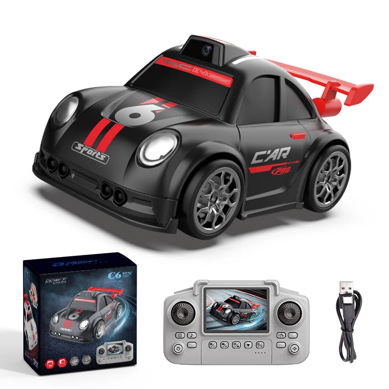 Zwart en witte RC-raceauto’s met HD-camera’s voor live-uitzending, gestuurd via een draadloze controller met scherm. Perfect voor kinderen en racelief