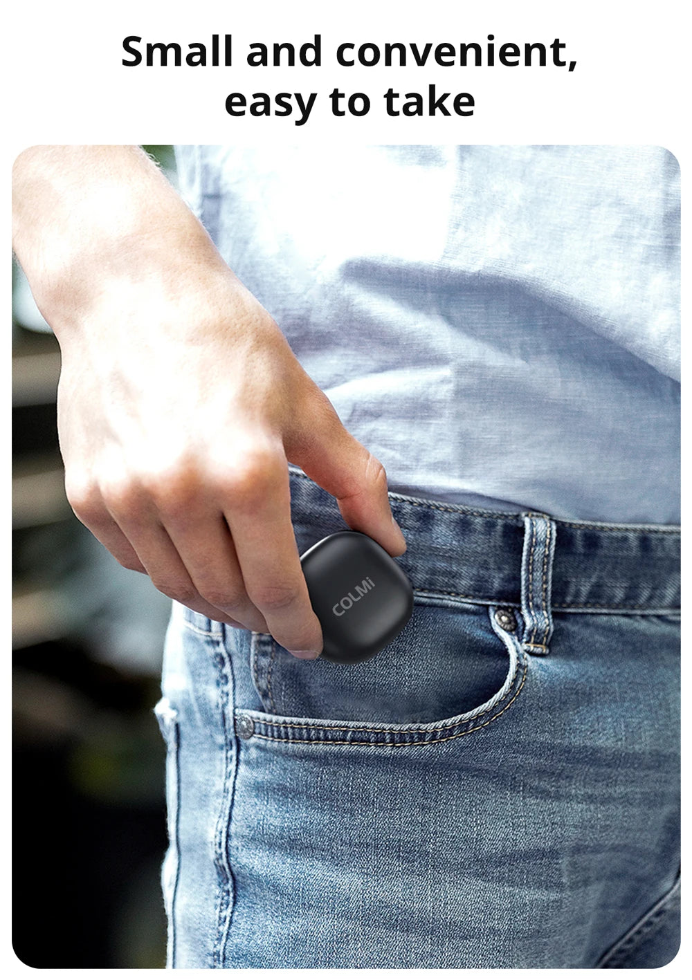 Een goudkleurige en zwarte slimme ring met zichtbare sensorcomponenten, geplaatst in een zwarte opbergdoos. Perfect voor technologie-geïnteresseerde gebruikers die een stijlvolle smartwatch willen dragen. - Foto 16