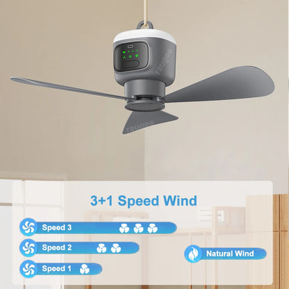 Grijze draadloze wandelventilator met LED-lamp en 12000mAh batterij, hangend onder een tent. Geschikt voor kamperen en buitenactiviteiten, bedienbaar 