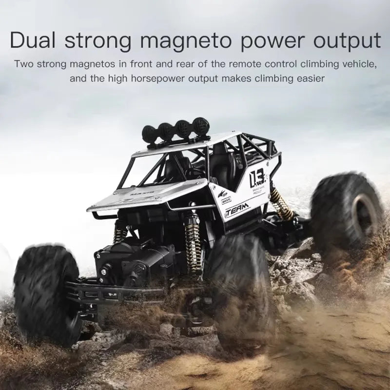 ZWN Rock climber, een zwarte, alloy-upgrade RC-4WD terreinwagen met grote, zichtbare banden en een stuurcontroller. Geschikt voor off-road avonturen e