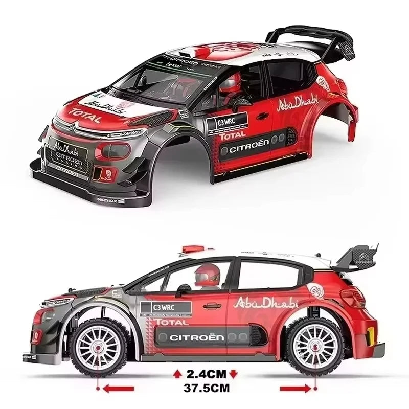Een 1:7 schaalmodel van een Volkswagen Polo rallyauto, met blauw-wit livery en zichtbare details zoals de wielophanging en de 'NALES 1' sticker. Gesch
