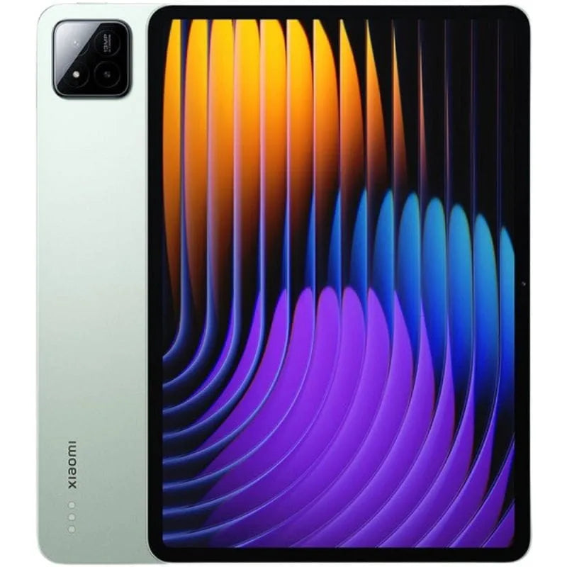 Grijs Xiaomi Pad 7 Wifi met kleurrijke schermachtergrond, duidelijk zichtbare driekamer camera en 'xiaomi' logo. Geschikt voor multimedia en productie