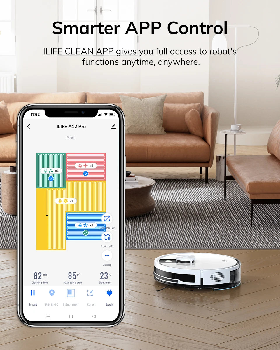 De witte ILIFE robotstofzuiger met zwart accent, klaar voor automatische vloerreiniging, staat naast zijn oplader en een smartphone met de app. Ideaal