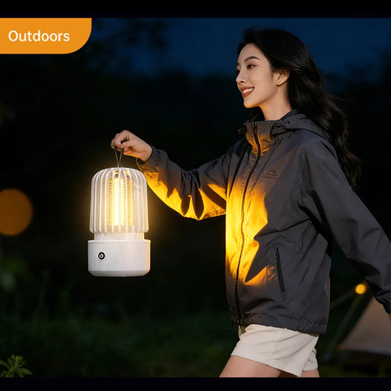 Zwarte Xiaomi elektrische muggenkiller met paarse UV-lamp en hangslot, ontworpen voor binnen- en buitengebruik. Effectief tegen muggen in slaapkamers,
