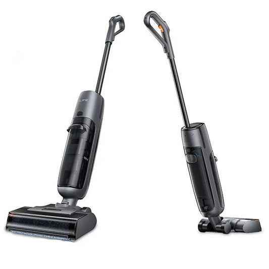 Zwarte ILIFE stofzuiger met transparante vuilbak en flexibele arm, geschikt voor huishoudelijke reiniging. Model met 2-jarige garantie, zichtbaar in s