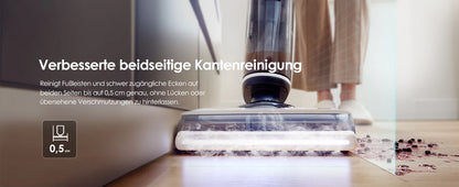 De Tineco stoomveegmachine in zilver en zwart, met een transparante waterreservoir en een stoomkop die damp uitblaast, geschikt voor efficiënte vloer-