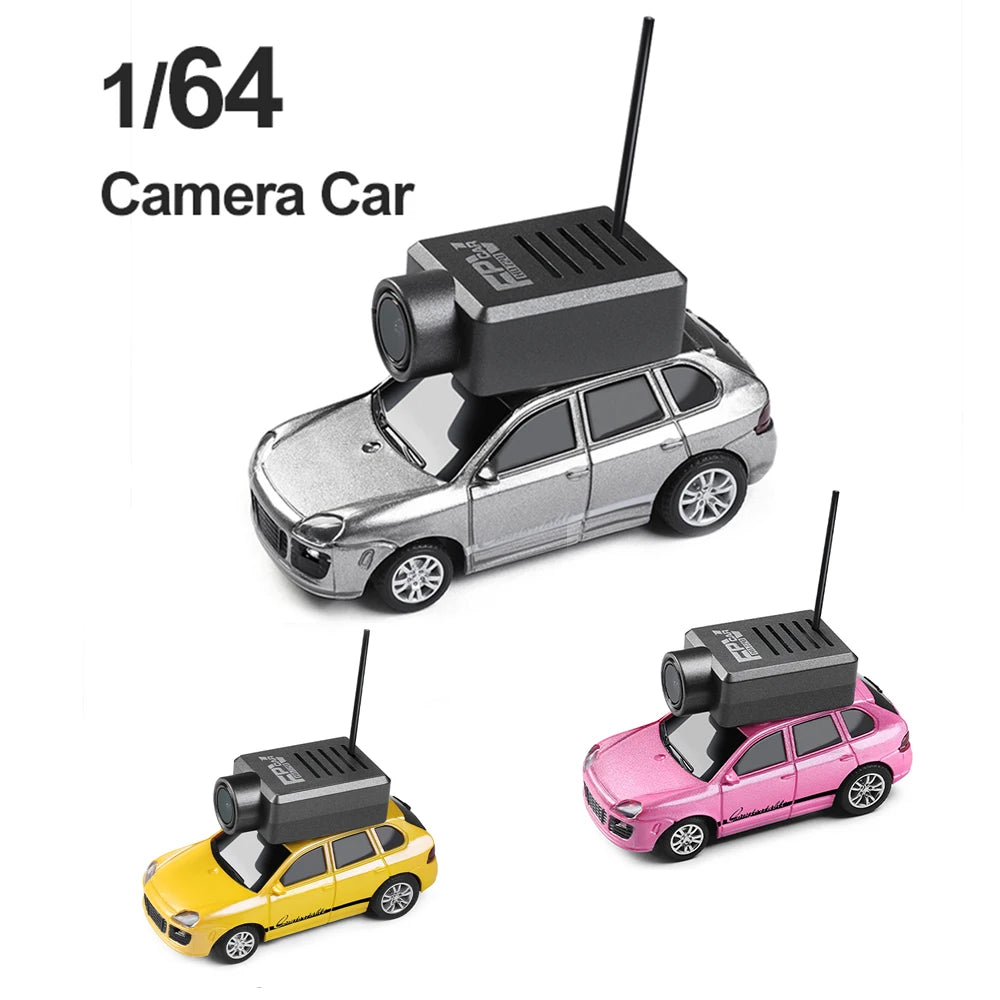 Zilveren, gele en roze 1/64 schaalmodelauto’s met zwarte camera’s en antennes op het dak, geschikt voor speelgoed- en educatieve toepassingen. - Foto 