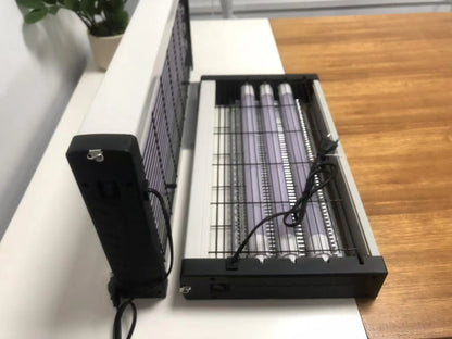 60W insectenverwijderaar met blauwe UV-lampen, zwart metalen frame en witte randen, geschikt voor binnenruimtes en commerciële ruimtes. - Foto 6