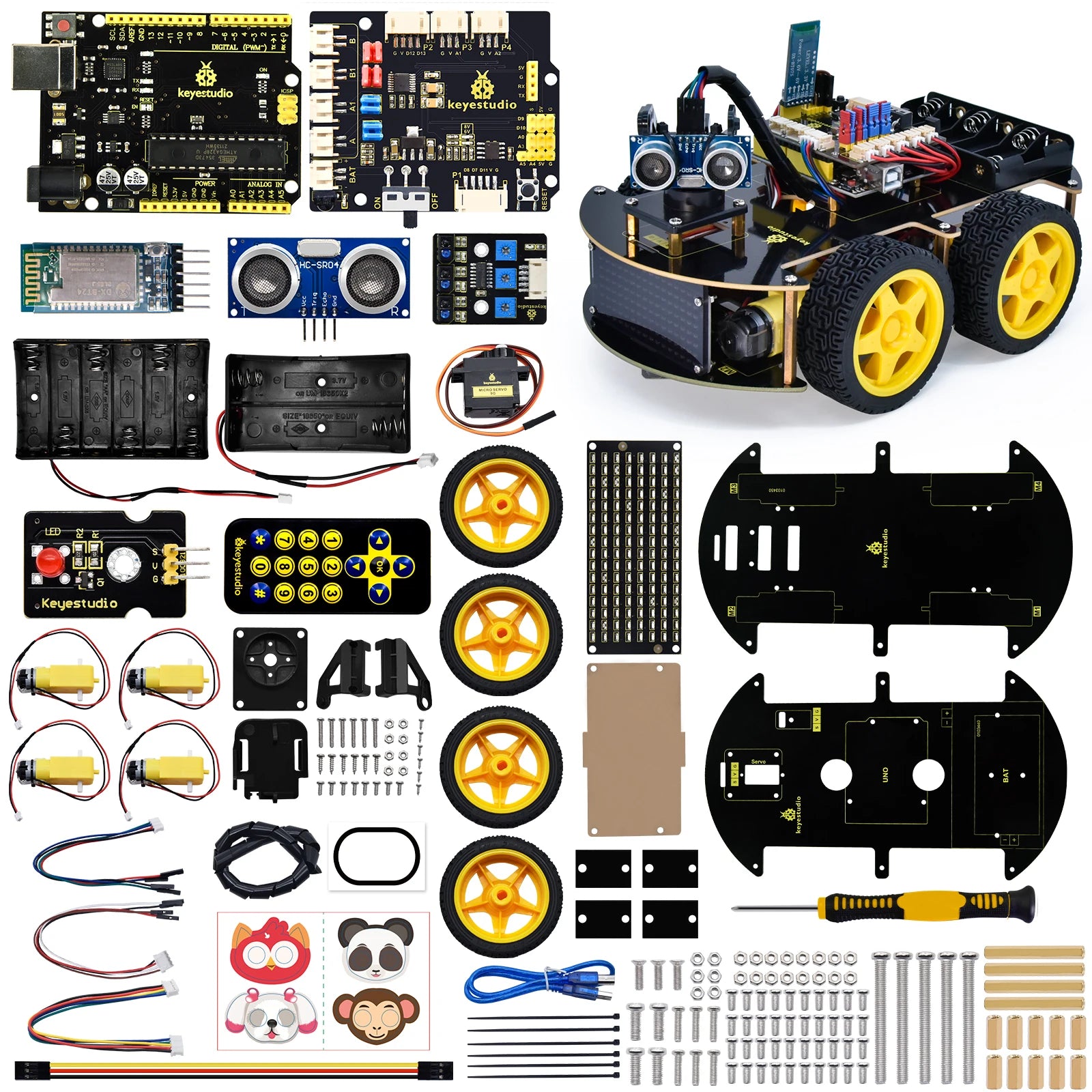 Een Keyestudio robotkit met zwarte chassis, gele wielen en diverse elektronische componenten, inclusief sensoren en een microcontroller, voor educatie