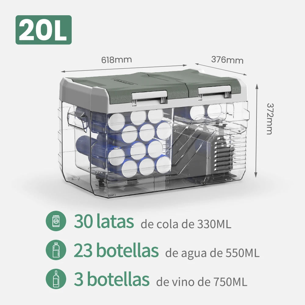 Grijze elektrische koelbox met open deksel, gevuld met rode blikjes en verse fruit. Geschikt voor kampeer- en picknicktoepassingen, met digitale displ