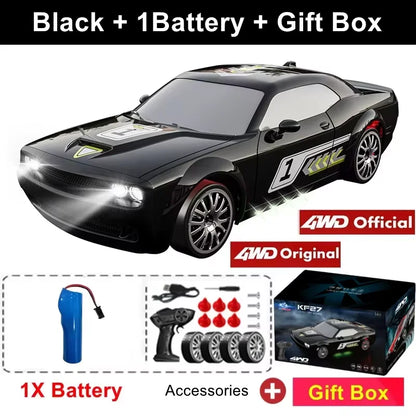 Zwart 4WD RC-raceauto met glanzende lak, zichtbare wielen en nummer 1 op de zijkant, inclusief afstandsbediening. Perfect voor speelplein of binnen, m