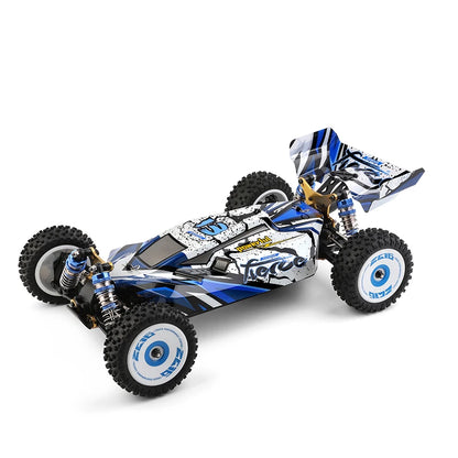 WLtoys Zealot 1:12 4WD RC-raceauto met blauw-wit camouflage, zichtbare schokdempers en rubberen banden, geschikt voor speelplein of binnenruimte. Gesc