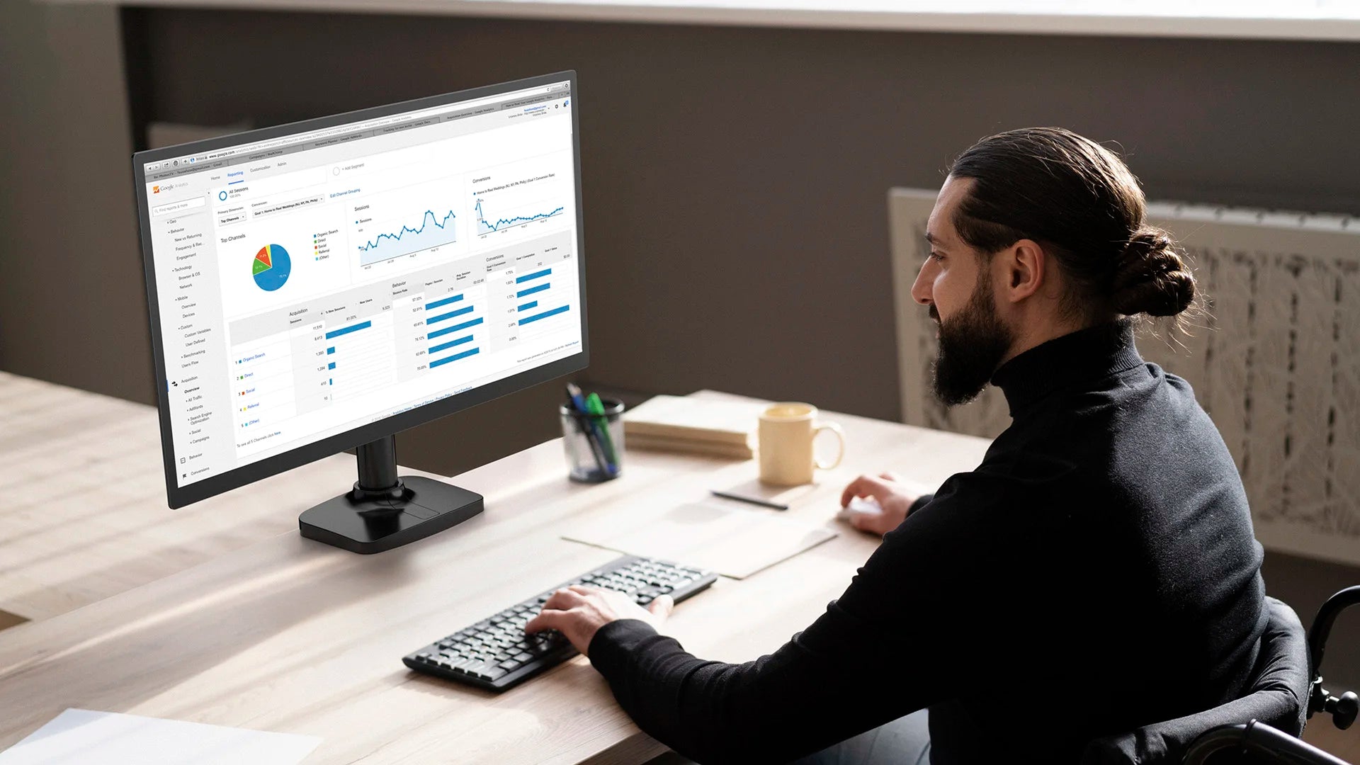 Een 22-inch 2K-monitor met 2560x1440 resolutie, 100% sRGB kleuraccuraatheid en 300Nit helderheid, uitgerust met HDR en een zwart frame, ideaal voor ga