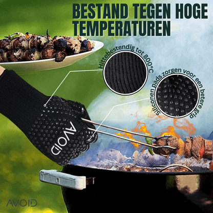 Zwarte AVOID-gloves met textuurrijke vingers en polsband, voorzien van anti-slip grip voor veiligheid bij koken en huishoudelijke taken. Geschikt voor gebruik in de keuken en bij het schoonmaken.