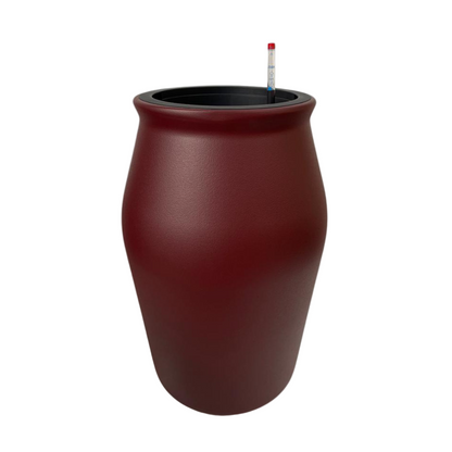Rode, textuurrijke buitenpot met zwart randje, geschikt voor tuin of terras. Inclusief waterstandmeter voor gemakkelijke beheer van plantenwatering.