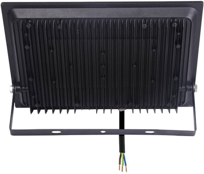 Zwart LED-uitbouwspot met witte reflector en zichtbare LED-matrix, geschikt voor buitenverlichting. Compacte, waterdichte constructie voor straat- of tuinverlichting.