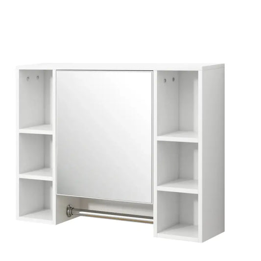 Een witte badkamerkast met spiegeldeur en open vakken, voorzien van een zilverkleurige handdoekhouder. Ideaal voor compacte badkamers met opbergruimte en spiegelfunctie.