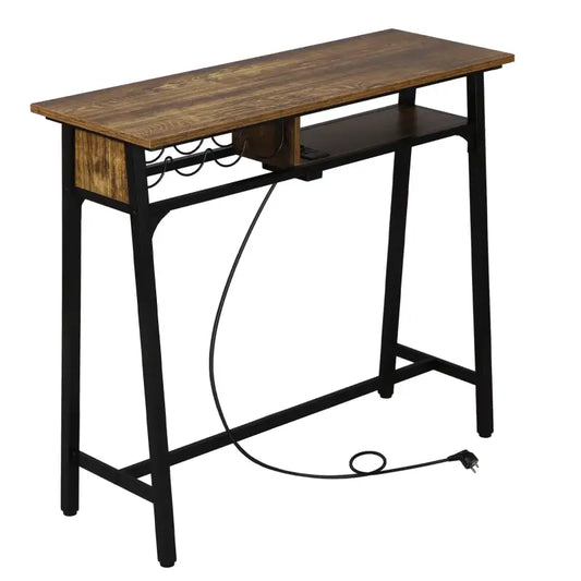 Een houten barhocker met zwart metalen frame, voorzien van een ingebouwde wijnrek en ondersteunende plank. Geschikt voor wijnservering en barfunctie in een moderne woonruimte.