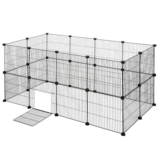 Zwart metalen dierenkooi met verstelbare panelen en een ingebouwde deur, geschikt voor honden of katten. Ideaal voor binnen- en buitengebruik als veilige speelruimte.