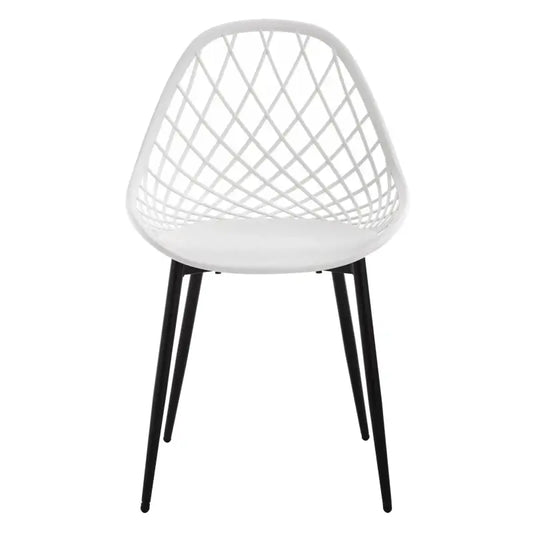 Witte, moderne designstoelen met mesh rug en zitvlak, voorzien van zwarte metalen poten. Ideaal voor een stijlvolle eetkamer of woonkamer met een minimalistisch interieur.