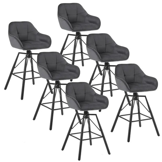 Zwarte, gestoffeerde barstoelen met een comfortabele, gepolsterde zitting en een stijlvolle metalen frame. Ideaal voor moderne keukens of bars, met een minimalistisch design dat perfect past in een hedendaagse woonstijl.