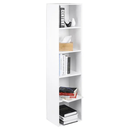 Een witte, rechte boekenkast met zes lege planken, geschikt voor opslag in een woonkamer of slaapkamer. Geschikt voor boeken, decoraties of persoonlijke items.
