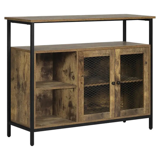 Een industriële salontafel met houten blad en zwart metaalframe, voorzien van houten deuren met kruisdraad en open vakken. Geschikt voor woonkamer of eetkamer als opslagmeubel.