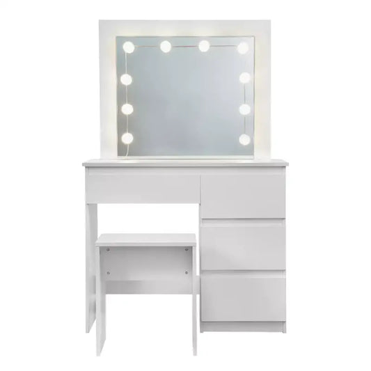 Een witte make-up tafel met een spiegel omlijst door twaalf warme LED-lampjes, voorzien van een lade en een opbergvak. Ideaal voor make-up aanbrengen of huidverzorging in een kamer.