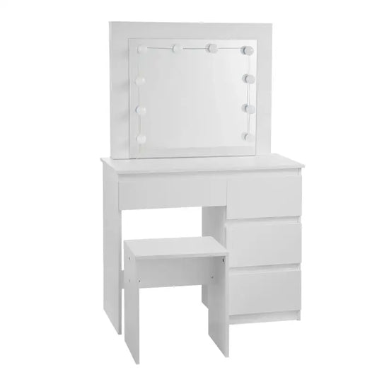 Een witte make-up tafel met een spiegel omlijst door twaalf warme LED-lampjes, voorzien van een lade en een ondersteunende houten kruk. Ideaal voor make-up, schilderen of kledingverzorging in een kamer.
