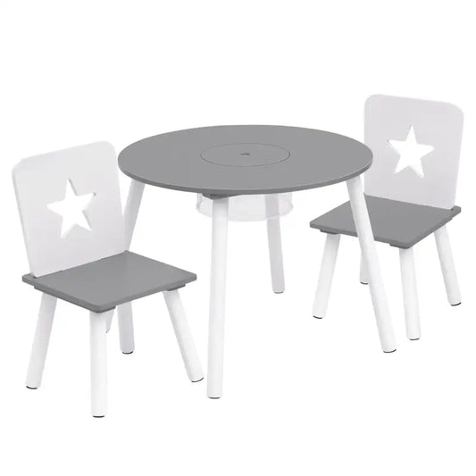 Grijs ronde kindertafel met witte poten en twee bijpassende stoelen, elk met een witte ster op de rugleuning. Ideaal voor speelkamer of kinderbadkamer.