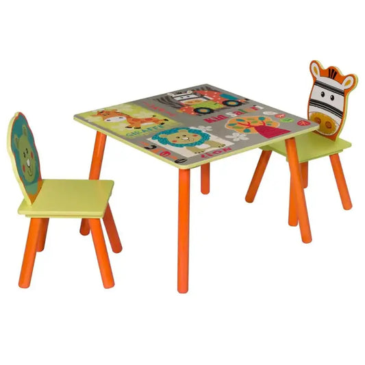 Kinder tafel en twee stoelen met dierenmotieven, kleurrijke houten set voor speelruimte. Perfect voor kleuters en jonge kinderen in de woonkamer of speelkamer.