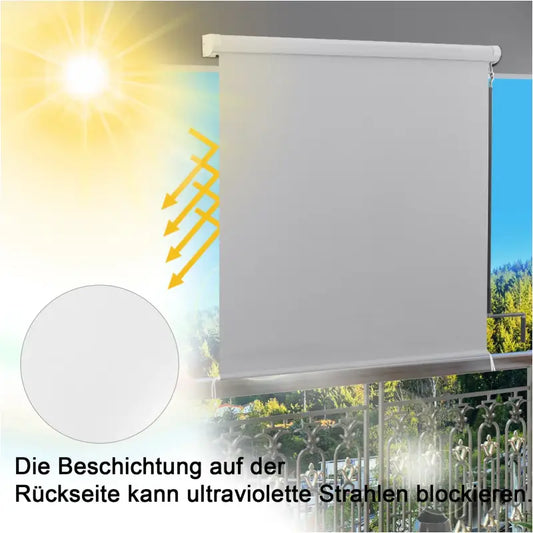 Grijze rolluik met witte bovenrand en zwart handvat, geschikt voor zonbescherming in woon- of kantoorruimte. Zichtbaar textuur en lichtdoorlatende stof voor comfortabele verlichting.