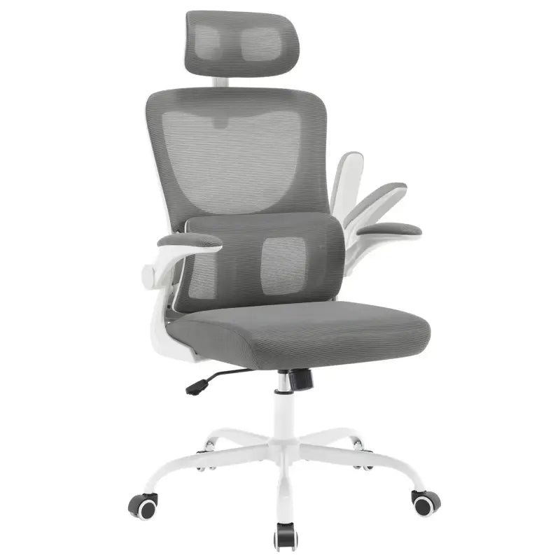 Grijze mesh kantoorkruk met wit frame, verstelbare armleuningen en hoofdsteun, geschikt voor langdurig werken. Ideaal voor thuisbureau of kantoor met comfortabele zitting en rollen.