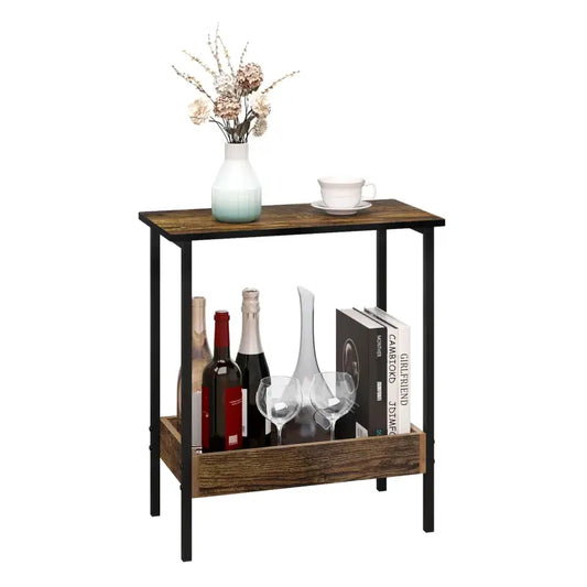 Een industriële salontafel met donkerbruine houten blad en onderbord, ondersteund door zwarte metalen poten. Geschikt voor woonkamer of slaapkamer als decoratief meubelstuk.