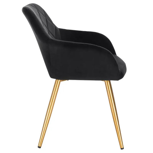Een zwarte, gestoffeerde stoel met diamantstiksel en goudkleurige metalen poten, ideaal voor moderne eetkamer- of woonkamermeubilair. Stijlvolle designstoel voor een luxe interieur.