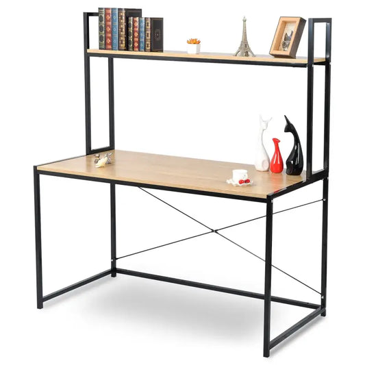 Een moderne, zwart metalen bureau met licht houten blad en bovenste plank, versierd met boeken, een Eiffeltorenmodel en decoratieve vaasjes. Ideaal voor thuiswerk of studie, met ruimte voor kantooraccessoires.