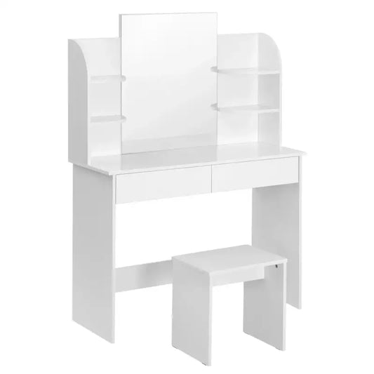 Een witte make-up tafel met spiegel en opbergvakken, inclusief bijpassende stoel. Geschikt voor dagelijkse make-up of sieraden opbergen in een moderne slaapkamer.