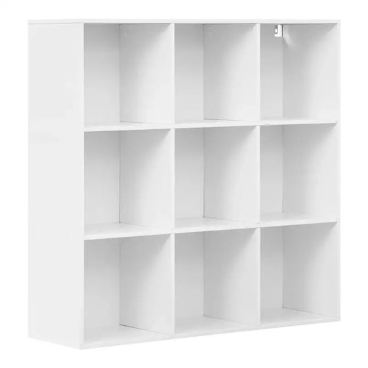 Een witte, minimalistische kubusplank met negen vakken, geschikt voor opslag of decoratie in woon- en kantoorruimtes. Ideaal voor moderne interieurs en organisatie van boeken, decoraties of kleinere items.