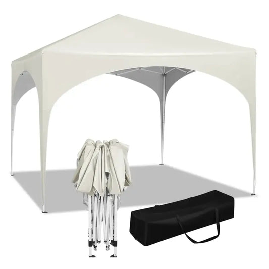 Een witte, opgezette opvouwbare tent met metalen frame en opgevouwen stof. Zichtbaar zwart draagtas voor opslag. Ideaal voor evenementen en buitenactiviteiten.