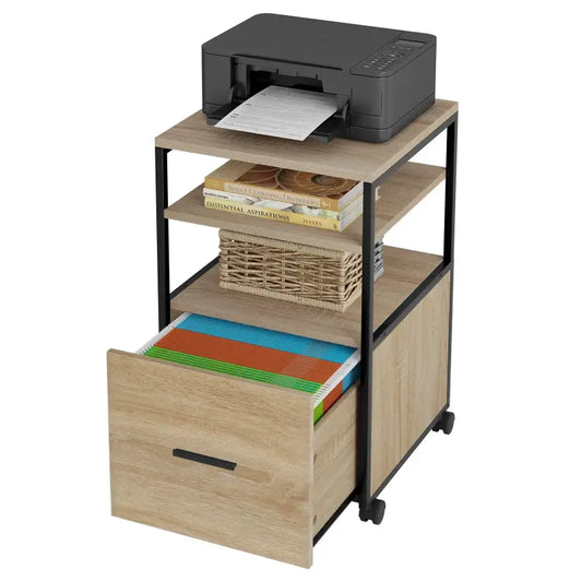 Een licht eikenkleurige mobiele kantoorstandaard met zwart metalen frame, drie planken en een ladenkast met zwarte trekker. Geschikt voor kantoor- en woonruimte met rollen voor gemakkelijke verplaatsing.