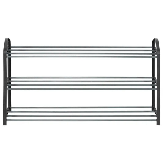 Zwart metalen schoenenrek met drie verdiepingen, geschikt voor op de hal of in de kast. Robuust ontwerp met handgrepen aan de kanten voor gemakkelijke verplaatsing.