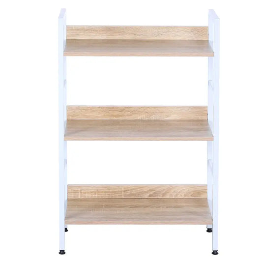 Een witte, drie-laagse boekenkast met houten planken in lichte eikkleur, geschikt voor woonkamer of slaapkamer. Ideaal voor opslag van boeken, decoraties of kleine meubels.