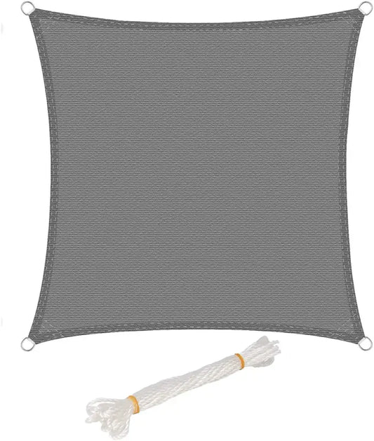 Een crèmekleurige zonnescherm met textuur, voorzien van vier metalen ophangringen en een witte touwset, geschikt voor terras of tuin.