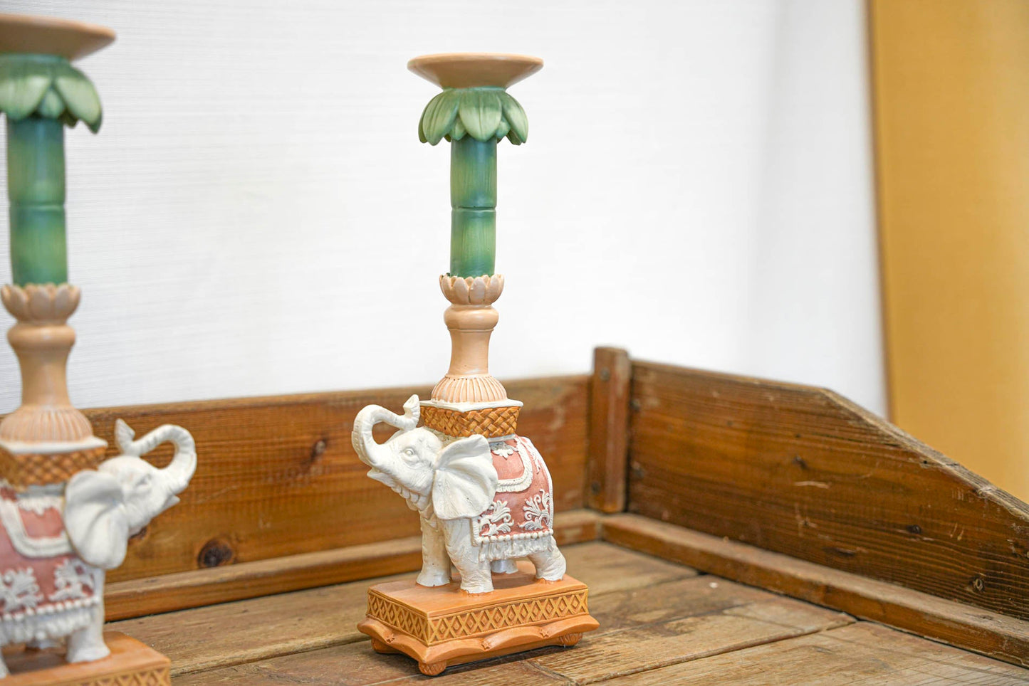 Candle holder - Elephant Natural/Pink - Polyresin -  ↑ 34,5 cm