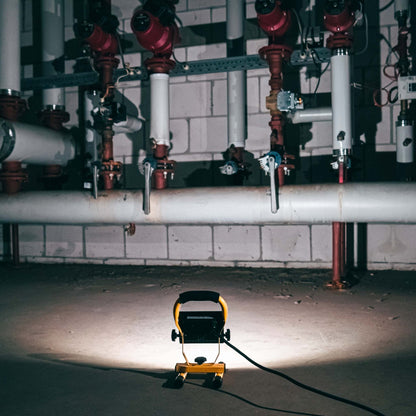 LED's Work - AC Werklamp - 10W 850lm 4000K Compacte LED Bouwlamp - Inklapbaar & Draaibaar