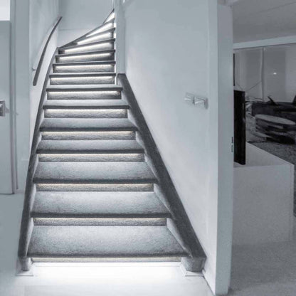 Comnox - LED Trapverlichting Set – Dimbaar koud wit licht – 15 x 80 cm – Aanpasbaar – Comnox – Koud wit